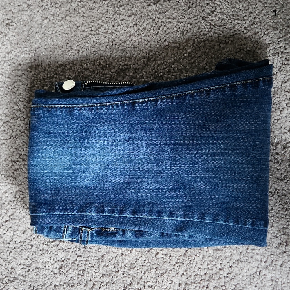 Jeans - Picture 3 of 4